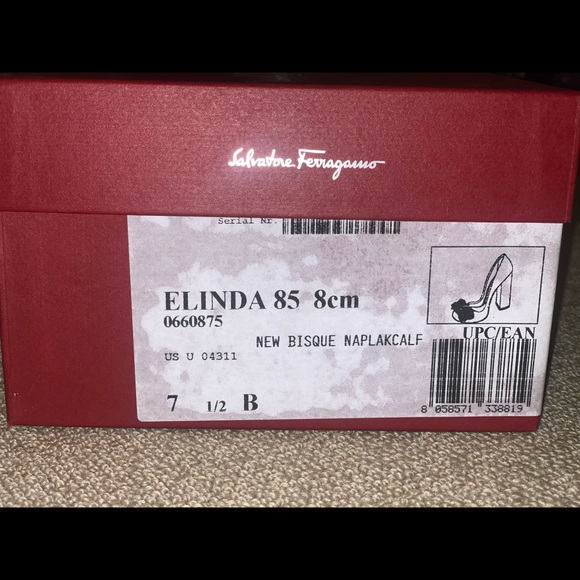 Salvatore Ferragamo Elinda - Picture 3 of 3